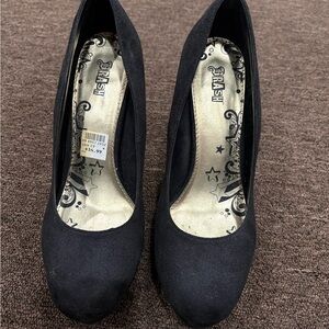 BRASH Women's Classic Black Heels